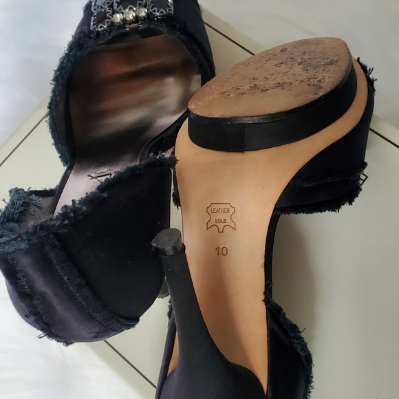 BCBGMAXAZRIA SIZE 10 - Picture 4 of 5